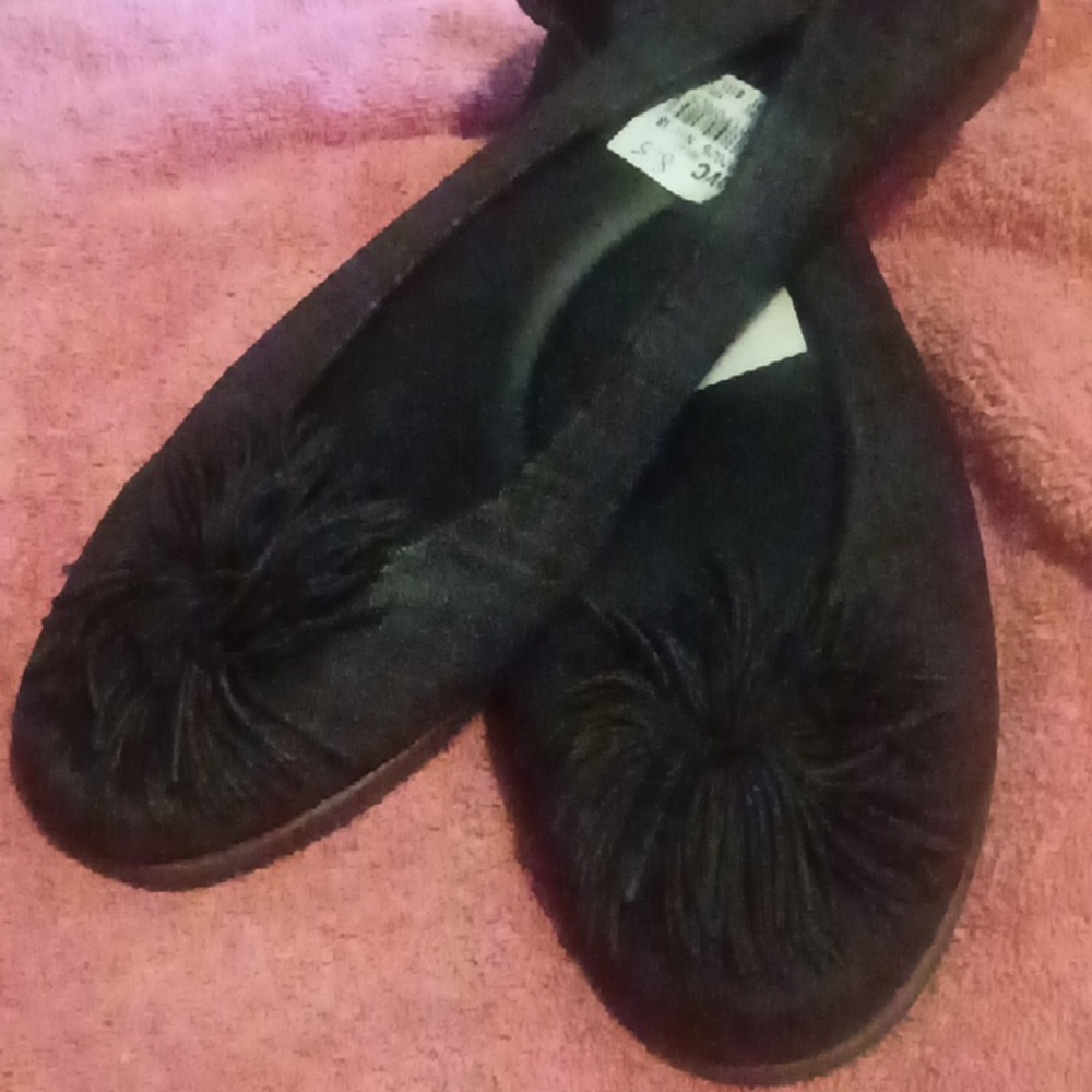 Women's THE FLEXX black Pom Pom ballet flats. Size 8.5 NEW